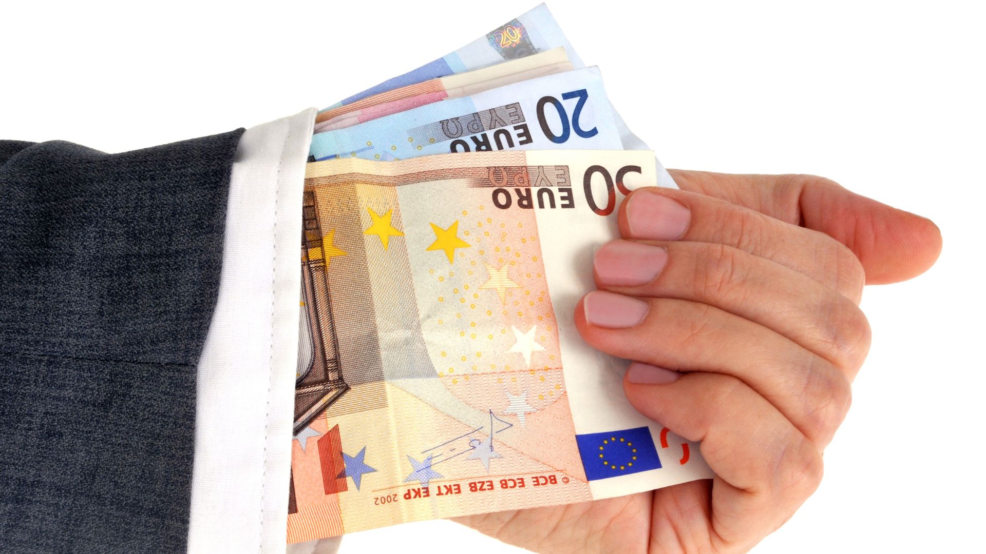 Sánchez deja la presión fiscal un 22% más alta, mientras la renta per cápita se hunde 11 puntos