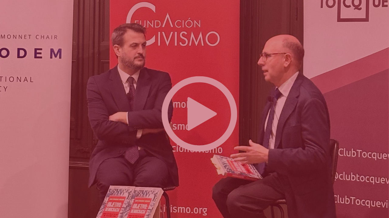 Juan Fernández-Miranda: «Hay que reconocer al rey Juan Carlos ser el gran promotor de la Transición»